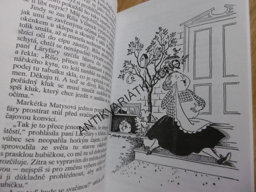 ČÁRY PANÍ LÁRYFÁRY, BETTY MACDONALDOVÁ, KNIGHT