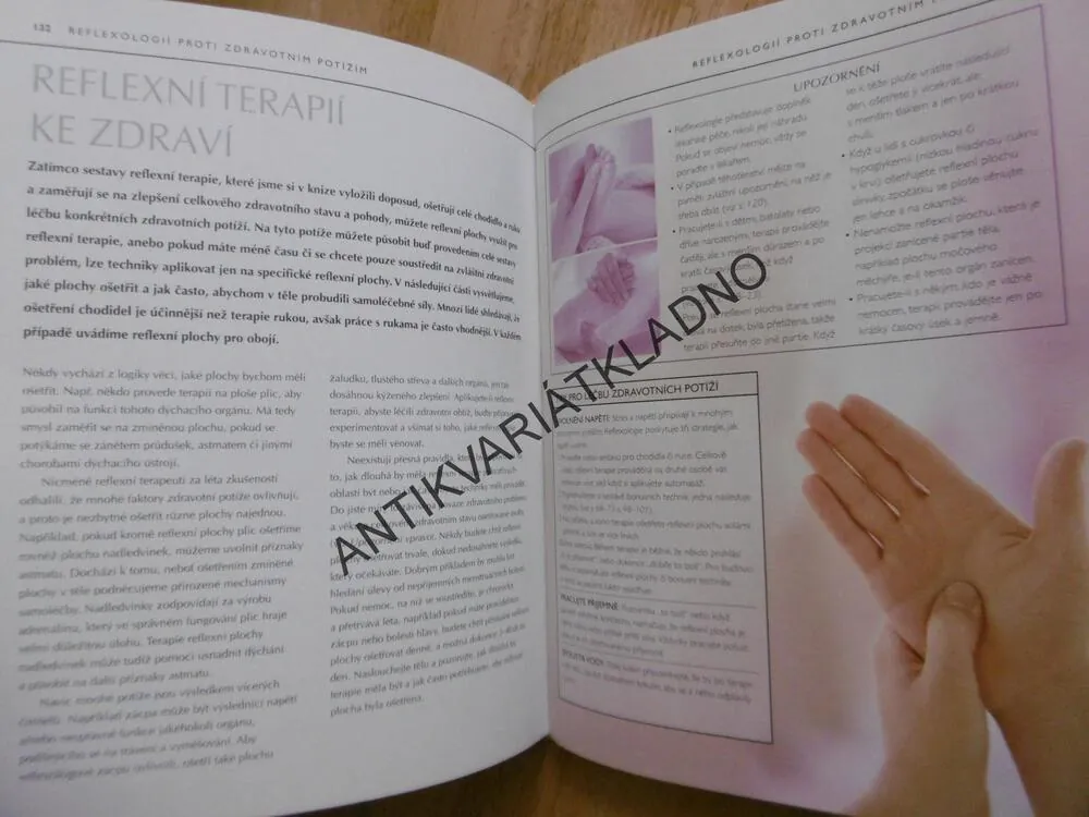REFLEXOLOGIE, LÉČEBNÁ TERAPIE PRO DOBROU KONDICI, BARBARA A KEVIN KUNZA