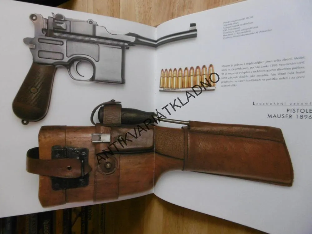 REVOLVERY A PISTOLE, SVĚT KRÁTKÝCH PALNÝCH ZBRANÍ, MOURET, **an