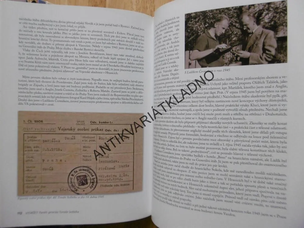 VYDRŽET! PAMĚTI GENERÁLA TOMÁŠE SEDLÁČKA, SEDLÁČEK, JIŘÍ PLACHÝ
