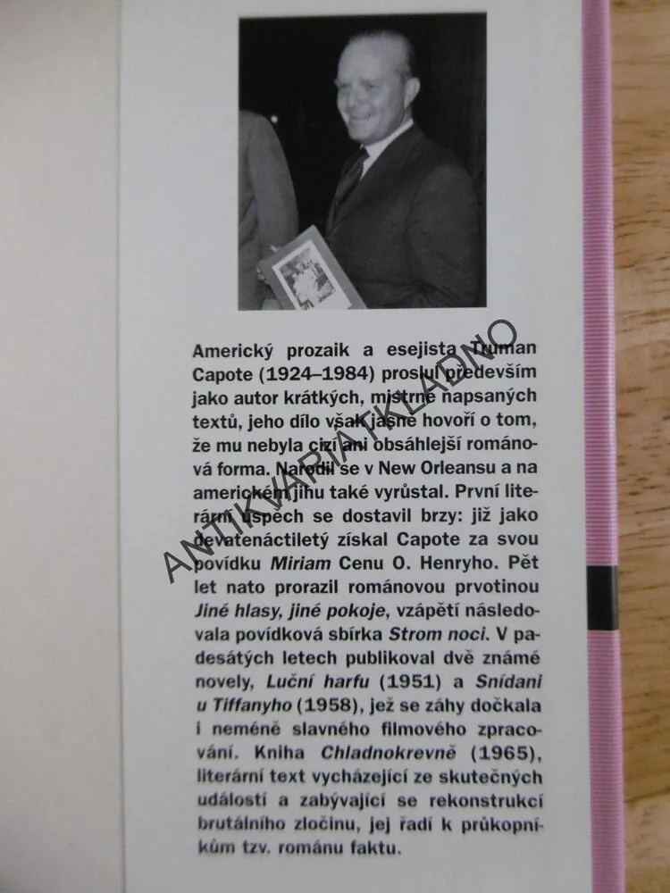 SNÍDANĚ U TIFFANYHO, TRUMAN CAPOTE, **an