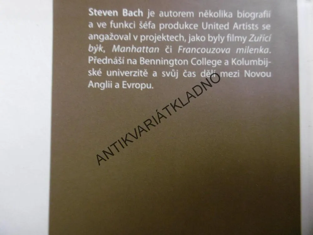 LENI RIEFENSTAHLOVÁ, ŽIVOT A DÍLO HITLEROVY FILMAŘKY, STEVEN BACH, **an