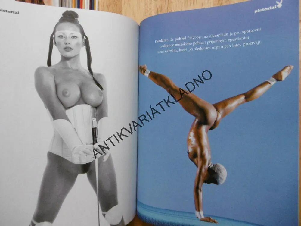 PLAYBOY, 8/2004, TOM HANKS, NIKITA, MARTIN DOKTOR