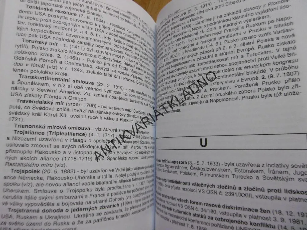 SMLOUVY PAKTY DOHODY, ZDENĚK VESELÝ, **an