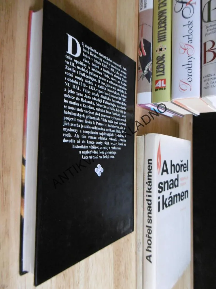 OD TRŮNU DÁL, LUDMILA VAŇKOVÁ, **an