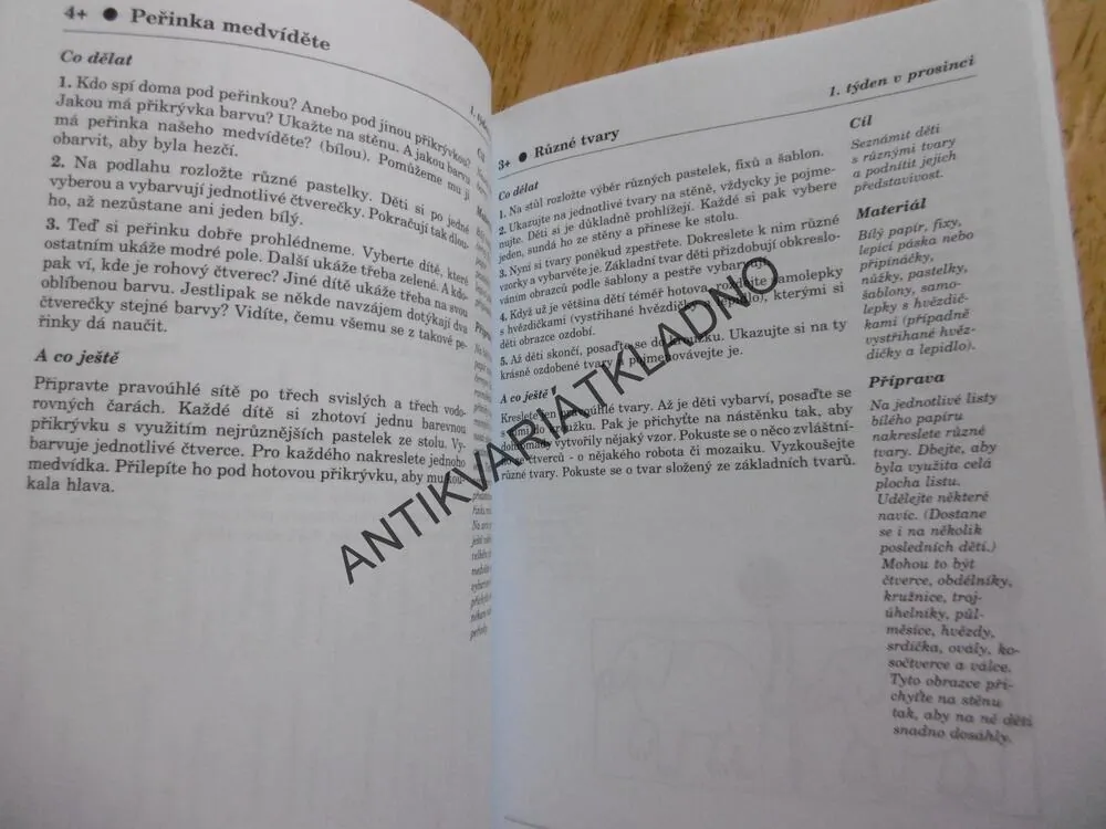 ŠKOLKA PLNÁ ZÁBAVY, PATTY CLAYCOMB, KALENDÁŘ TVOŘIVÝCH HER