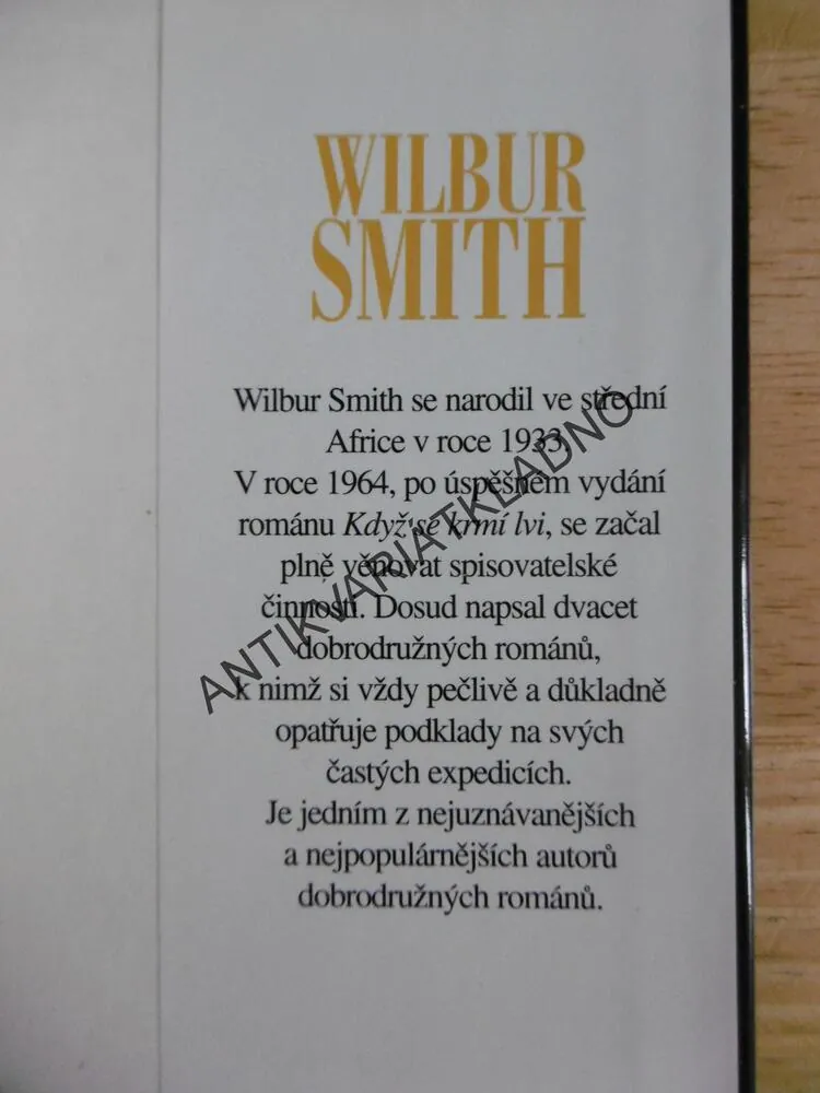 BĚSNĚNÍ, WILBUR SMITH, **an