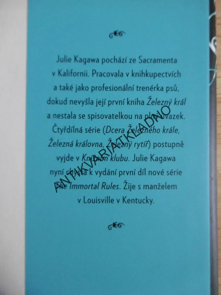 ŽELEZNÝ KRÁL, JULIE KAGAWA, **an