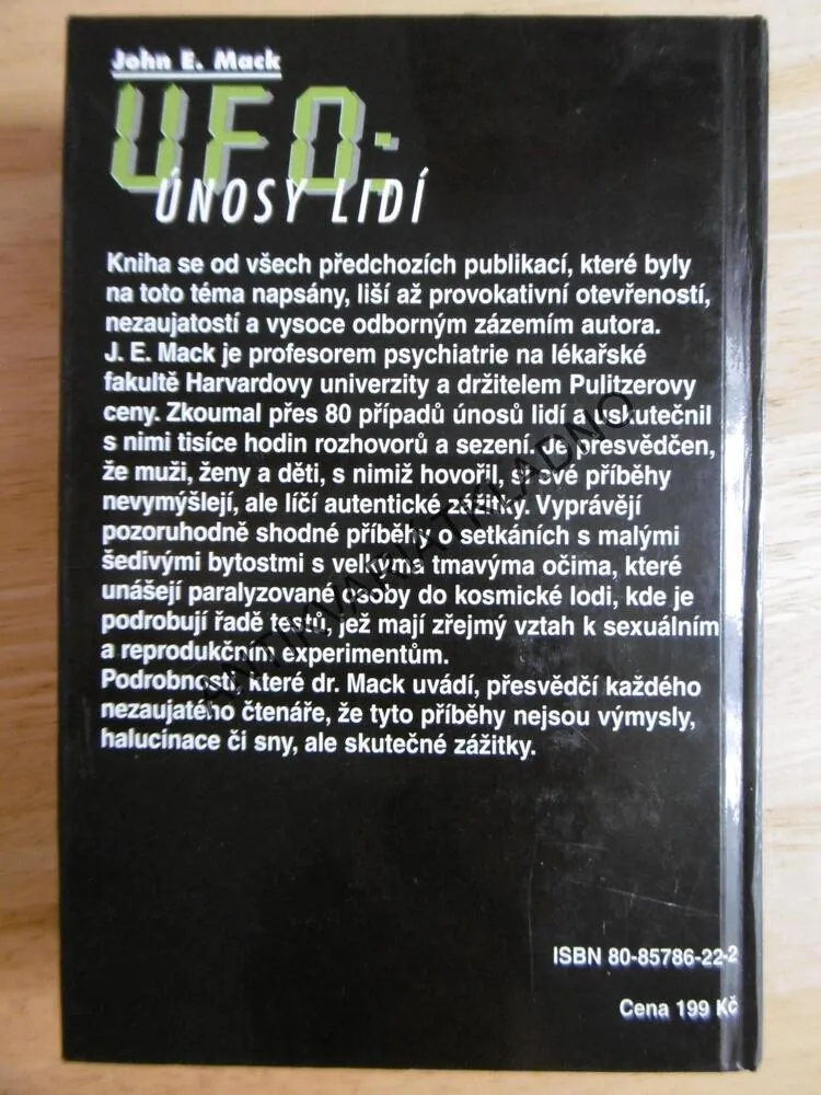 UFO- ÚNOSY LIDÍ, JOHN E.MACK