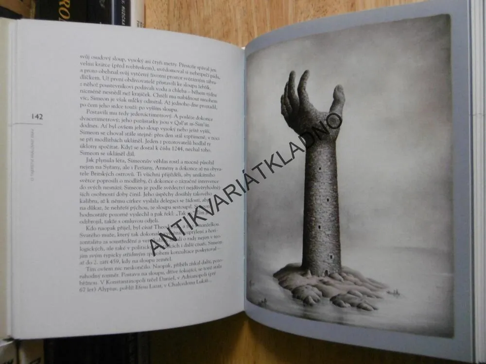 O TAJEMSTVÍ KRÁLOVNY KRAV, MICHAL HORÁČEK, **an