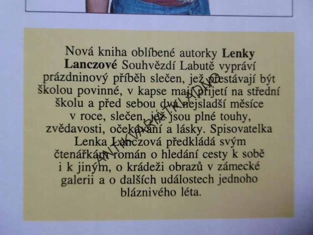 SOUHVĚZDÍ LABUTĚ, LENKA LANCZOVÁ, **an