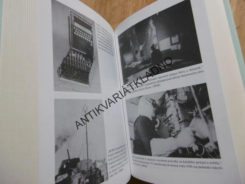 BOJUJTE S NEPŘÍTELEM ZBLÍZKA, BRITSKÉ VÁLEČNÉ NÁMOŘNICTVO ZA DRUHÉ SVĚTOVÉ VÁLKY, 3., CORRELLI BARNETT, **an