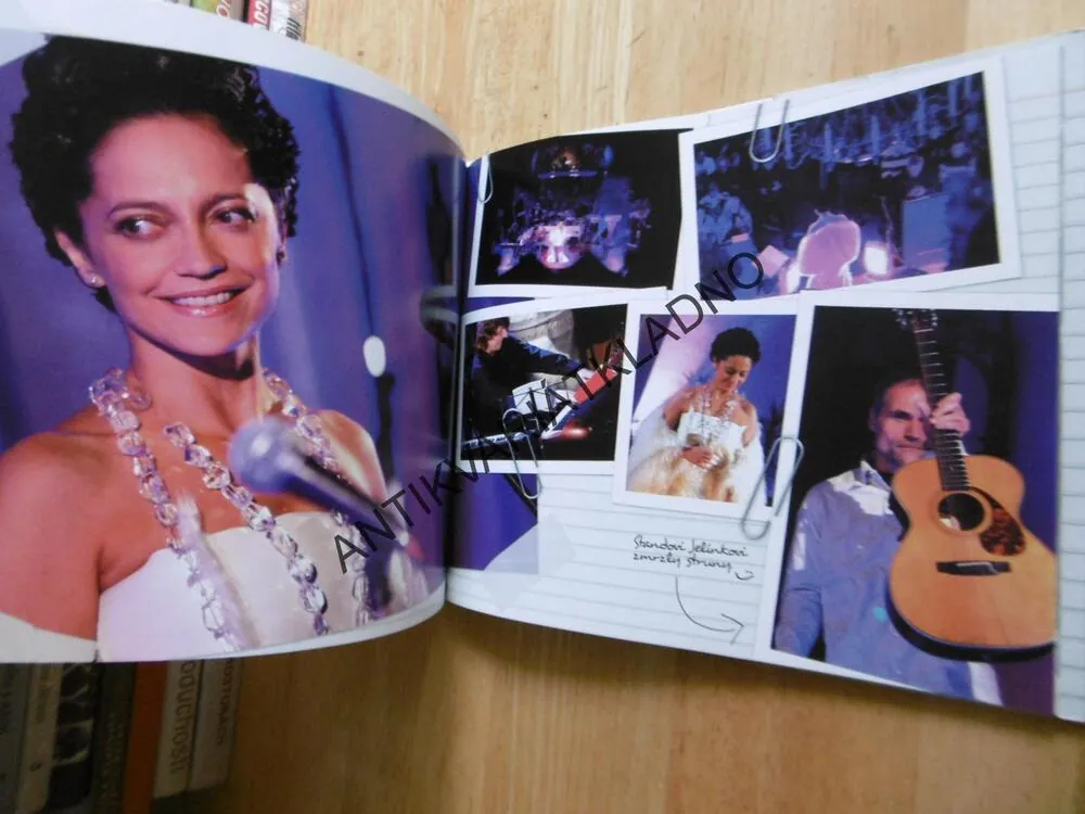 LUCIE BÍLÁ - AUTOGRAM, MŮJ FANTASTICKÝ ROK