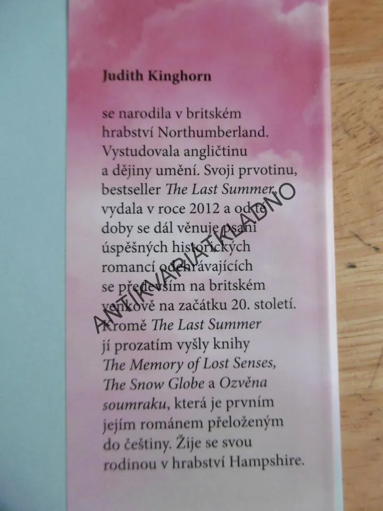 OZVĚNA SOUMRAKU, JUDITH KINGHORN