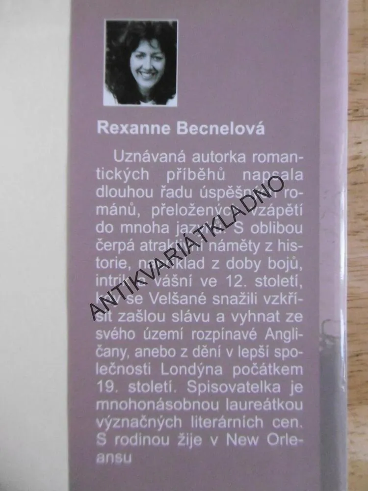 SVŮDNÁ DÁMA, REXANNE BECNEL, **an