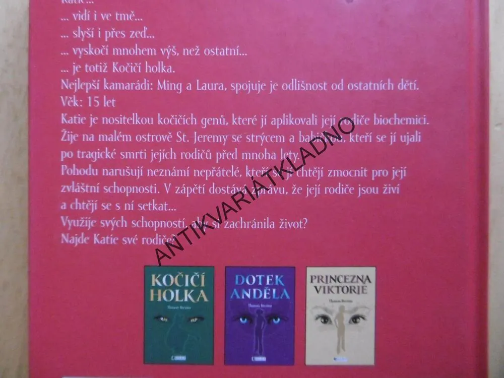 KOČIČÍ HOLKA, NOVÝ ZAČÁTEK, THOMAS BREZINA, **an