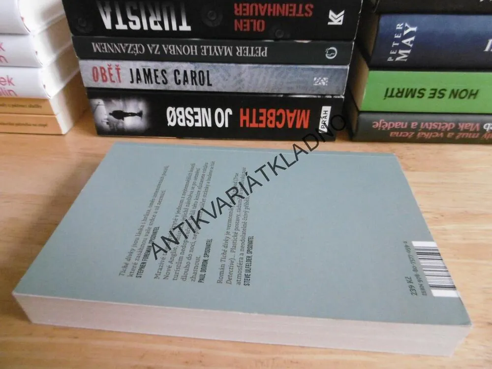 TICHÉ DÍVKY, ERIC RICKSTAD, **an