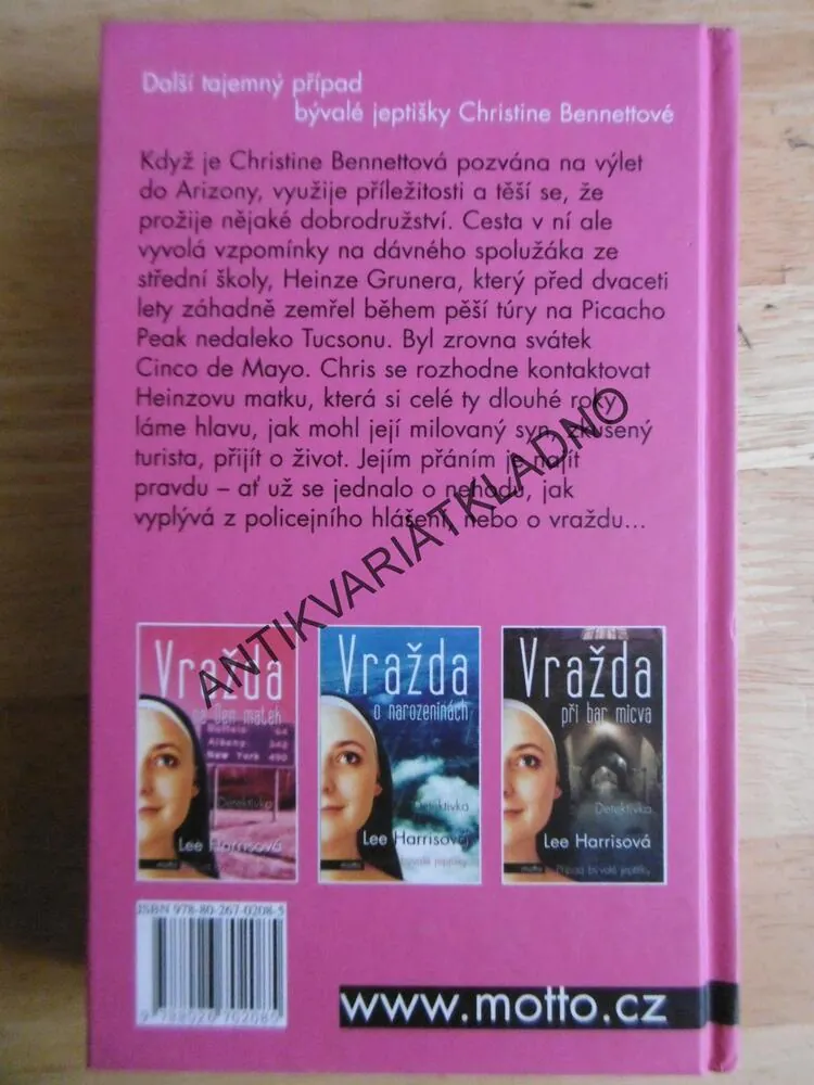 VRAŽDA NA MEXICKÝ SVÁTEK, PŘÍPAD BÝVALÉ JEPTIŠKY, LEE HARRISOVÁ, **an