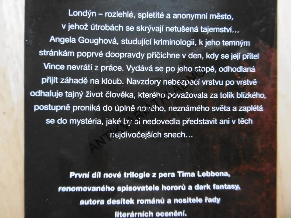 RELIKVIE, TIM LEBBON, **an