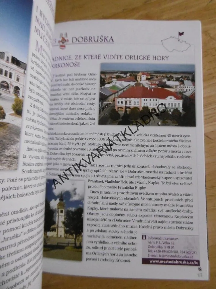ČESKÉ KURIOZITY III, RADNICE A NÁMĚSTÍ, **an