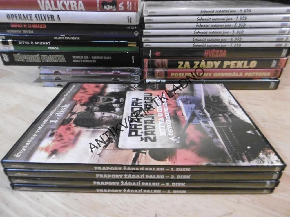 PRAPORY ŽÁDAJÍ PALBU, BITVA O DNĚPR A OSVOBOZENÍ KYJEVA, DVD FILM VÁLKA