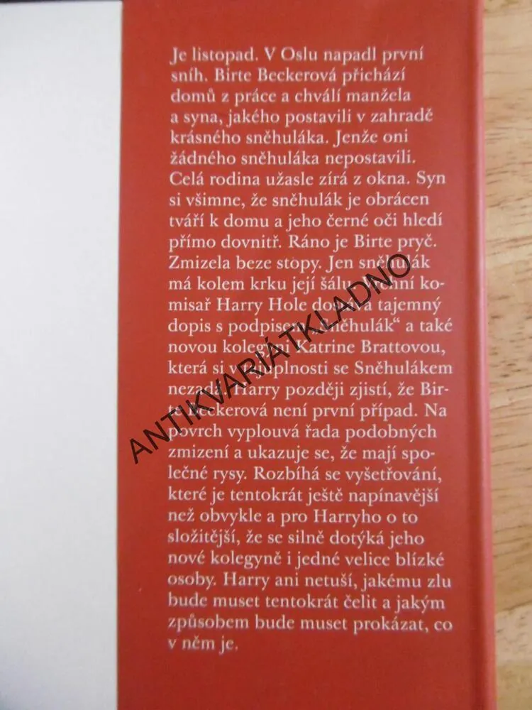 SNĚHULÁK, JO NESBO,**an