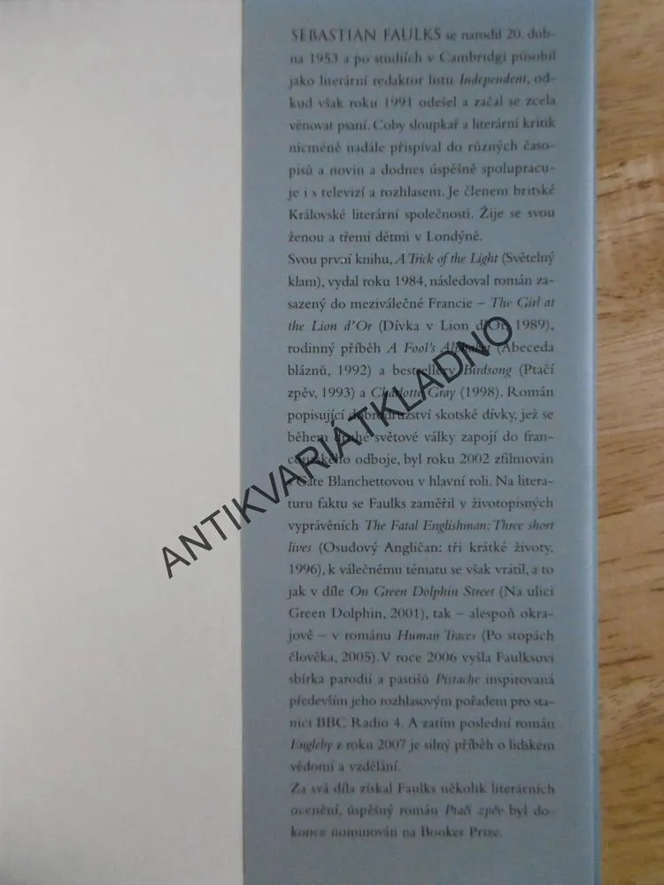 PTAČÍ ZPĚV, SEBASTIAN FAULKS, **an