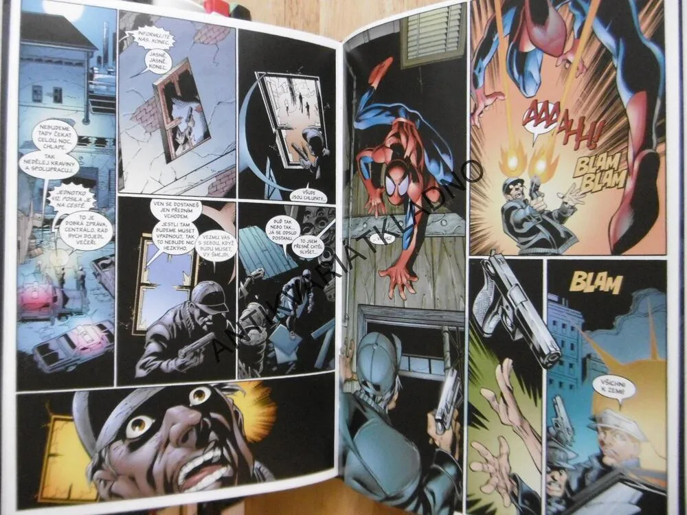 ULTIMATE SPIDER-MAN, MOC A ODPOVĚDNOST, KOMIKS MARVEL 33.