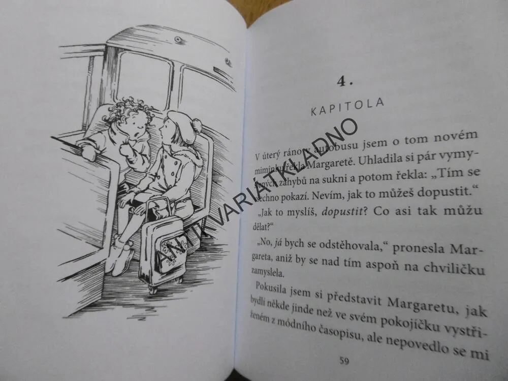 KLEMENTÝNKA A RODINNÁ PORADA, SARA PENNY PACKEROVÁ, MARLA FRAZEEOVÁ, **an