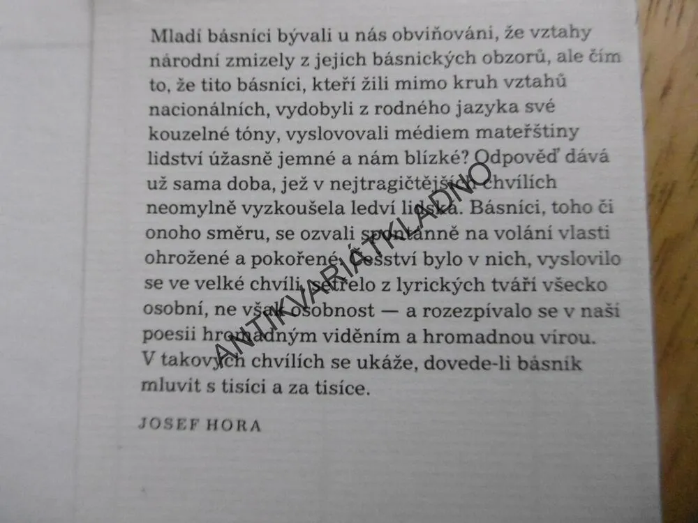 VĚJÍŘ BOŽENY NĚMCOVÉ, PŘILBA HLÍNY, AJ. JAROSLAV SEIFERT