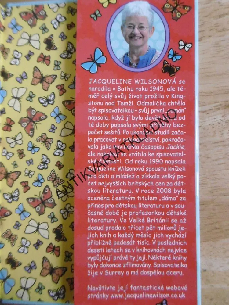 MOTÝLÍ KLUB, JACQUELINE WILSONOVÁ, **an