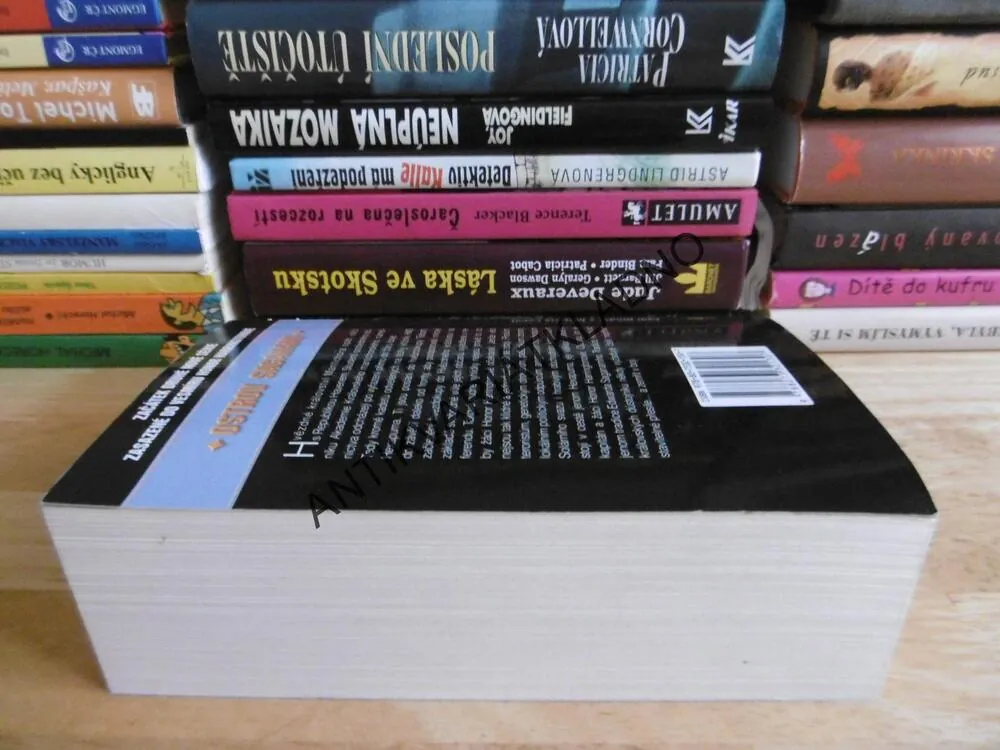 VE STÍNU SAGANAMIHO, DAVID WEBER