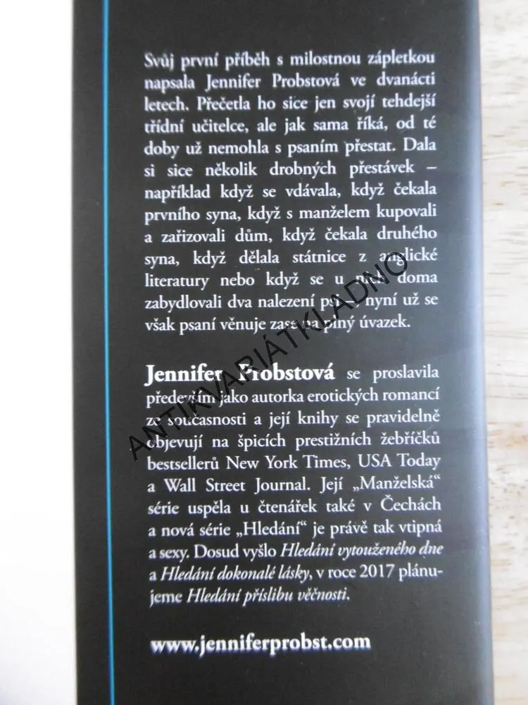 HLEDÁNÍ PODMANIVÉ KRÁSY, JENNIFER PROBSTOVÁ,