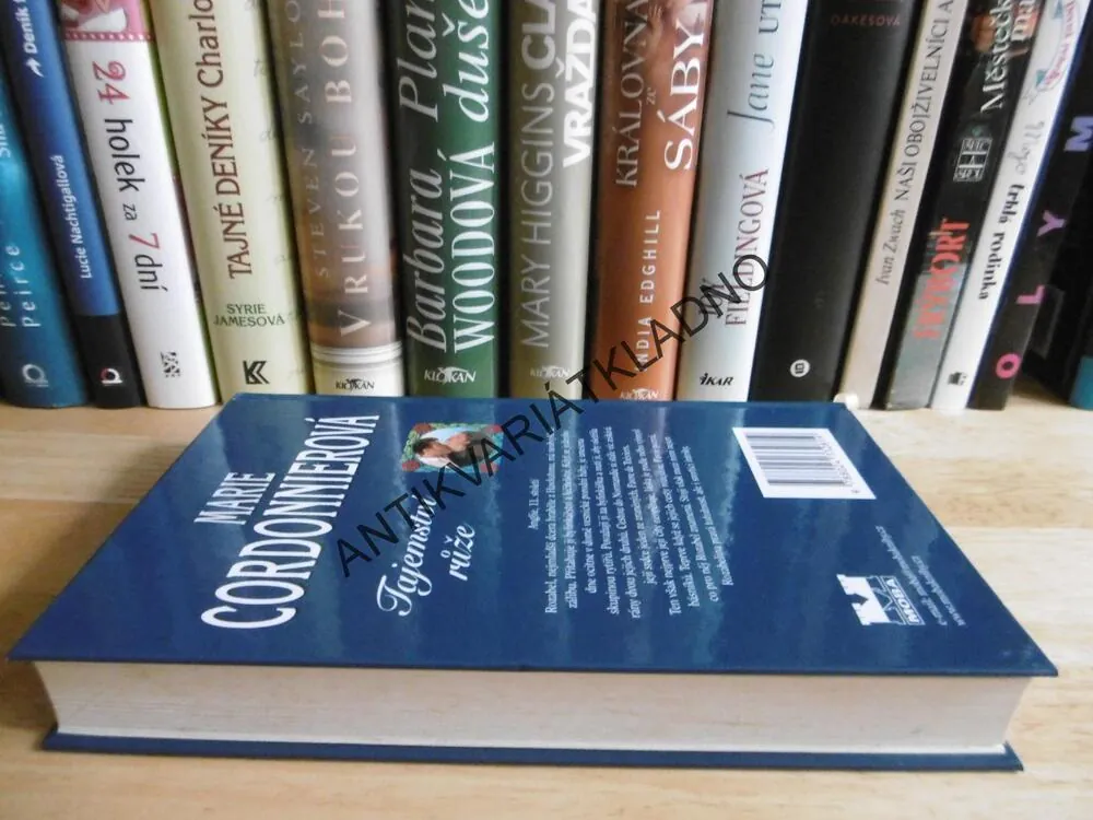 TAJEMSTVÍ RŮŽE, MARIE CORDONNIEROVÁ