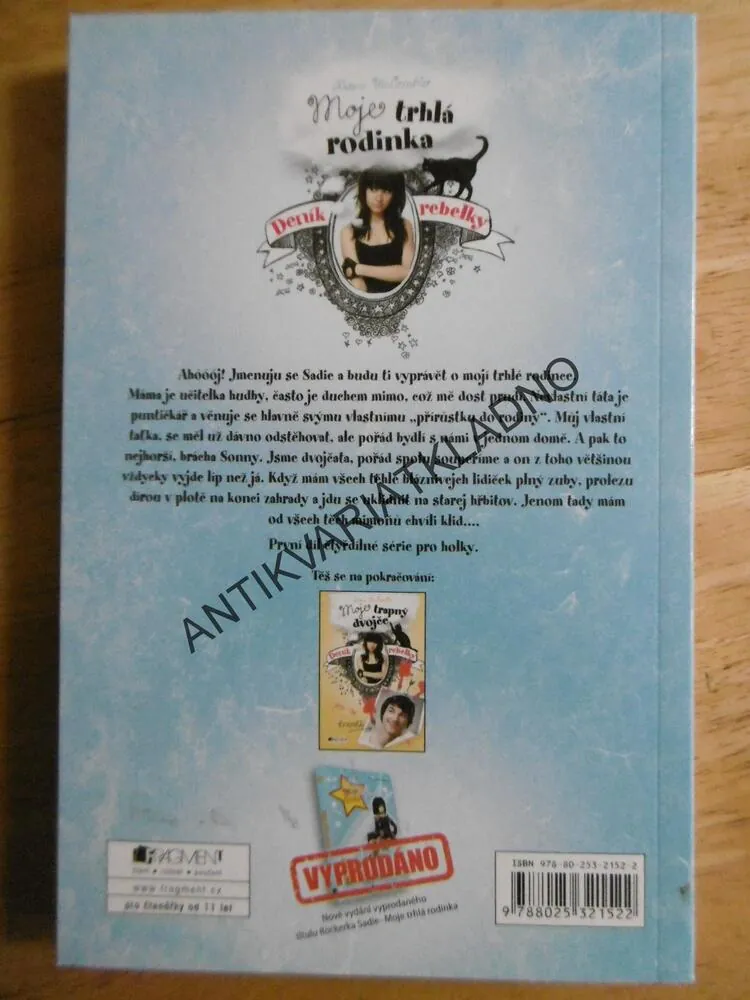 MOJE TRHLÁ RODINKA, DENÍK REBELKY, KAREN MCCOMBIE, **an