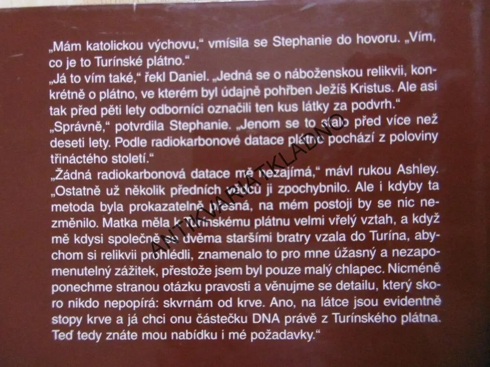 ZÁCHVAT, ROBIN COOK, **an