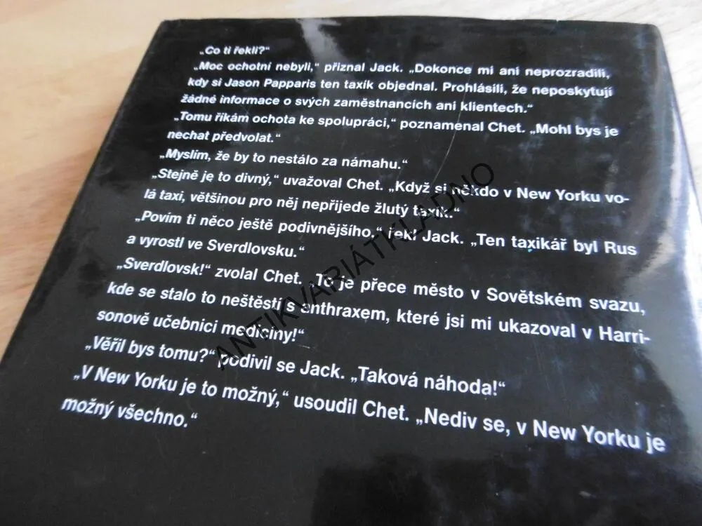 INFEKCE, ROBIN COOK, **an