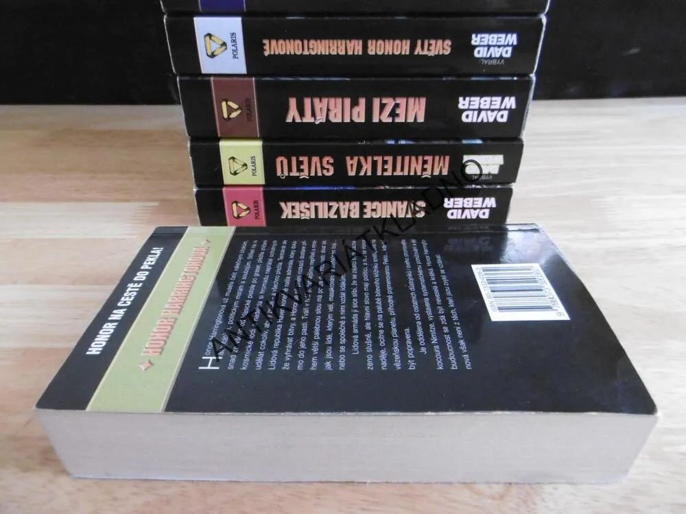 V RUKOU NEPŘÍTELE, DAVID WEBER, **an