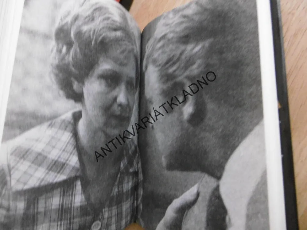 LIŠKY MĚNÍ SRST, JIŘÍ PROCHÁZKA, ANEB 4 X MAJOR ZEMAN, **an
