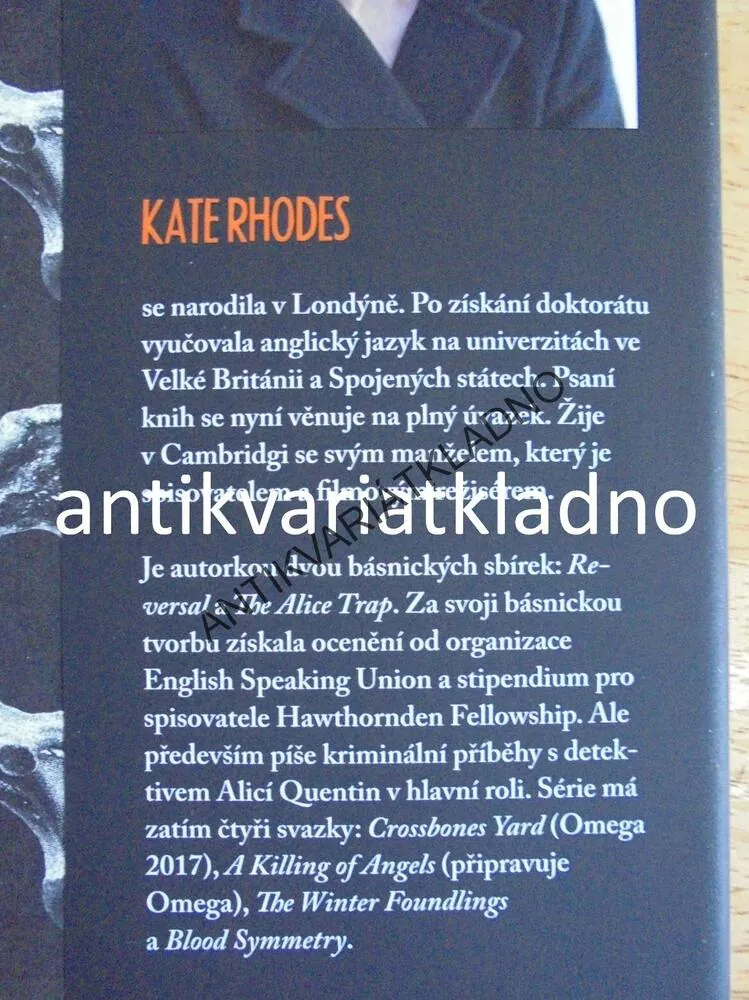 TAJEMSTVÍ HŘBITOVA CROSS BONES, KATE RHODES