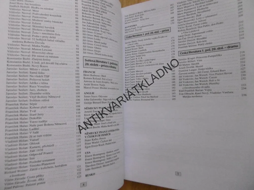 ČÍTANKA III. K LITERATUŘE V KOSTCE PRO STŘEDNÍ ŠKOLY, SOCHROVÁ
