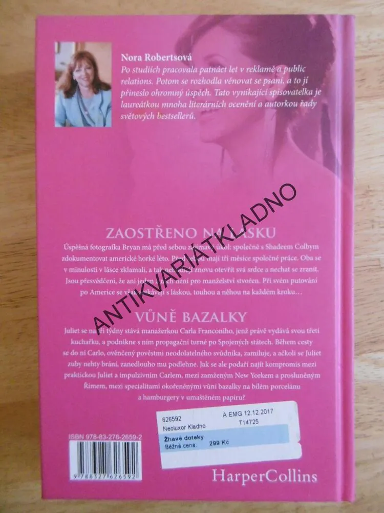 ŽHAVÉ DOTEKY, NORA ROBERTSOVÁ, **an