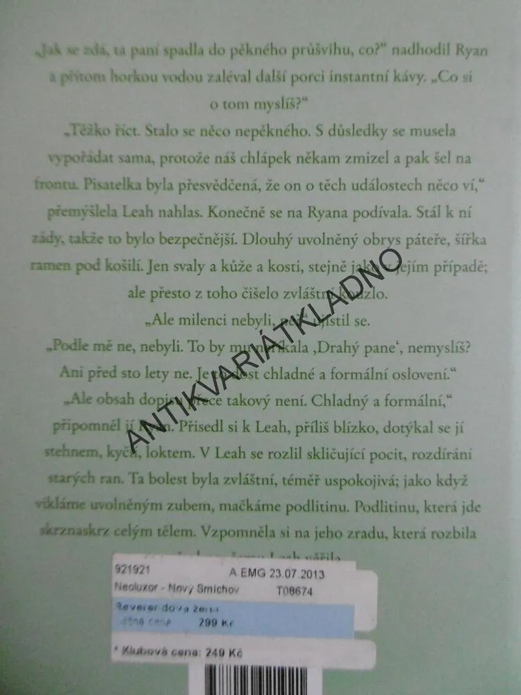 REVERENDOVA ŽENA, KATHERINE WEBBOVÁ, **an