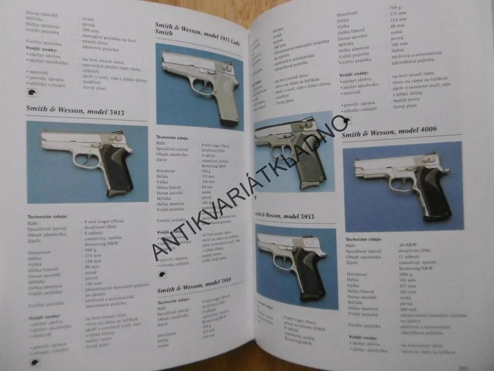 ENCYKLOPEDIE PISTOLÍ A REVOLVERŮ, A.E. HARTINK, ZBRANĚ, **an