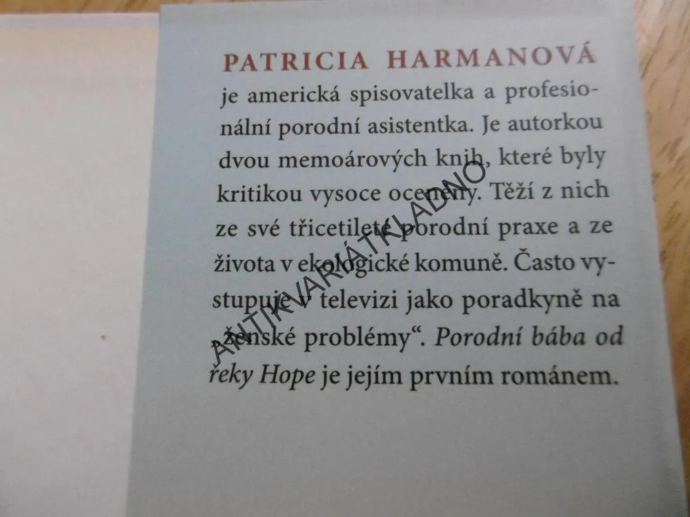 PORODNÍ BÁBA OD ŘEKY HOPE, PATRICIA HARMANOVÁ, **an