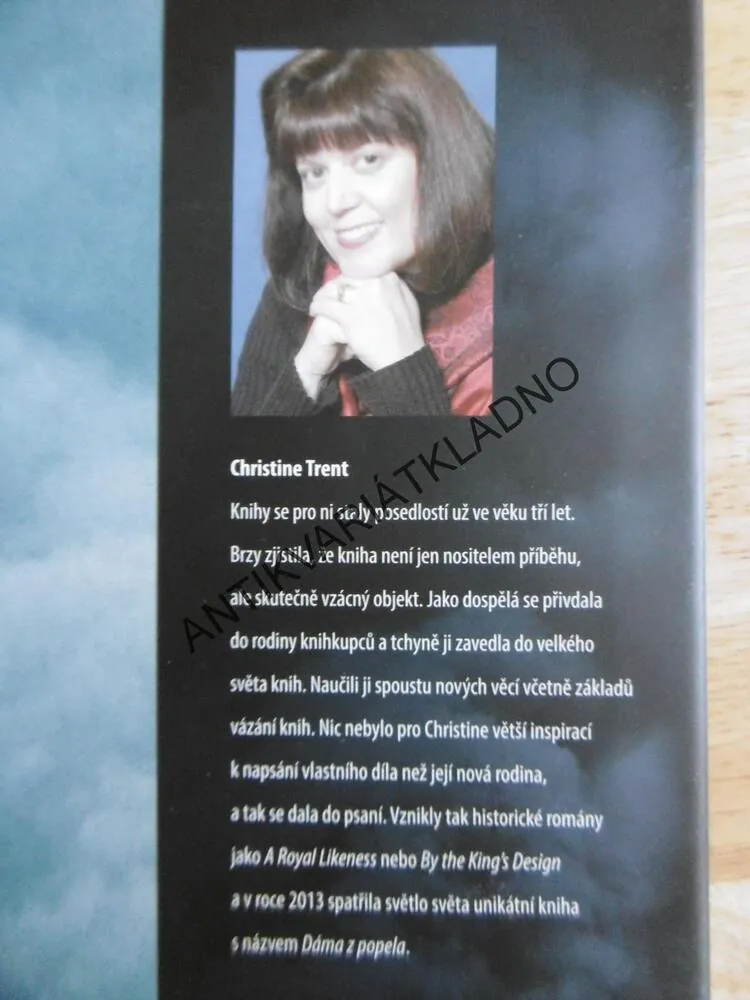 DÁMA Z POPELA, CHRISTINE TRENT, **an