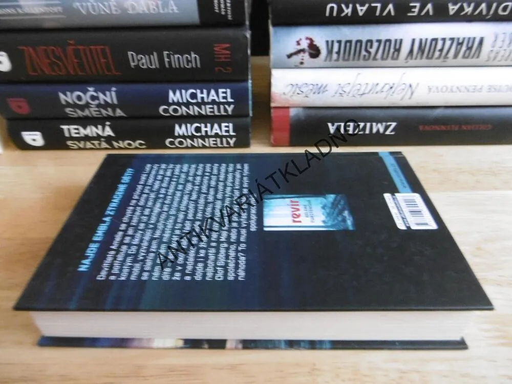 NEVYCHÁZEJ PO SETMĚNÍ, HELENE TURSTENOVÁ, **an