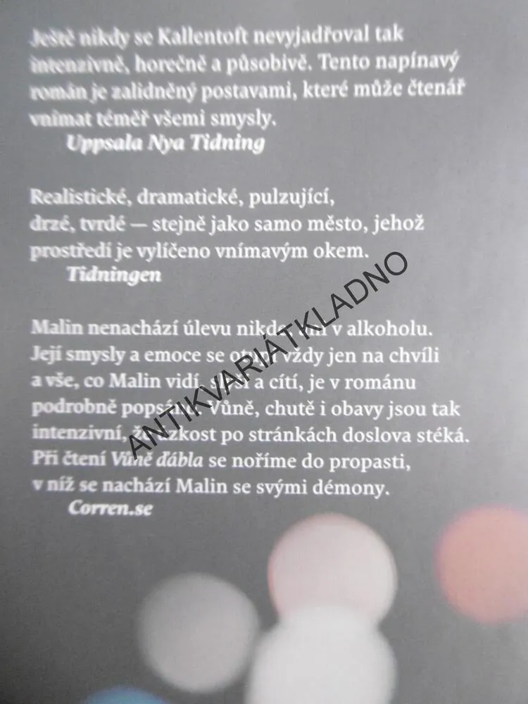 VŮNĚ ĎÁBLA, MONS KALLENTOFF, **an