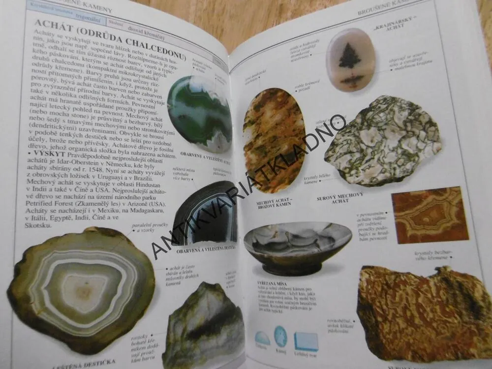 DRAHÉ KAMENY, CALLY HALLOVÁ, MINERALOGIE,**an