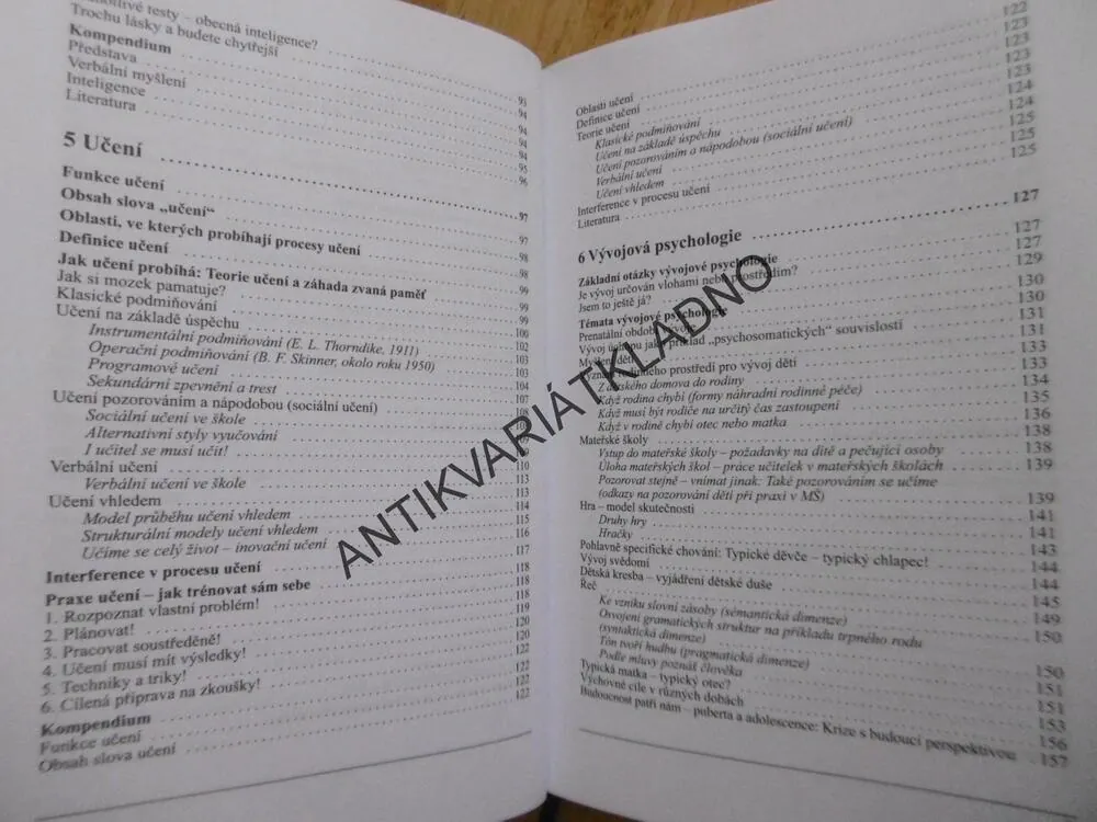 PŘEHLED PSYCHOLOGIE, HANS KERN A KOLEKTIV, **an